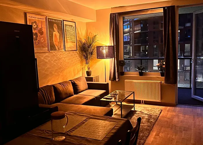 New Modern 2 Room Apartment With 2 Beds & Free Parking