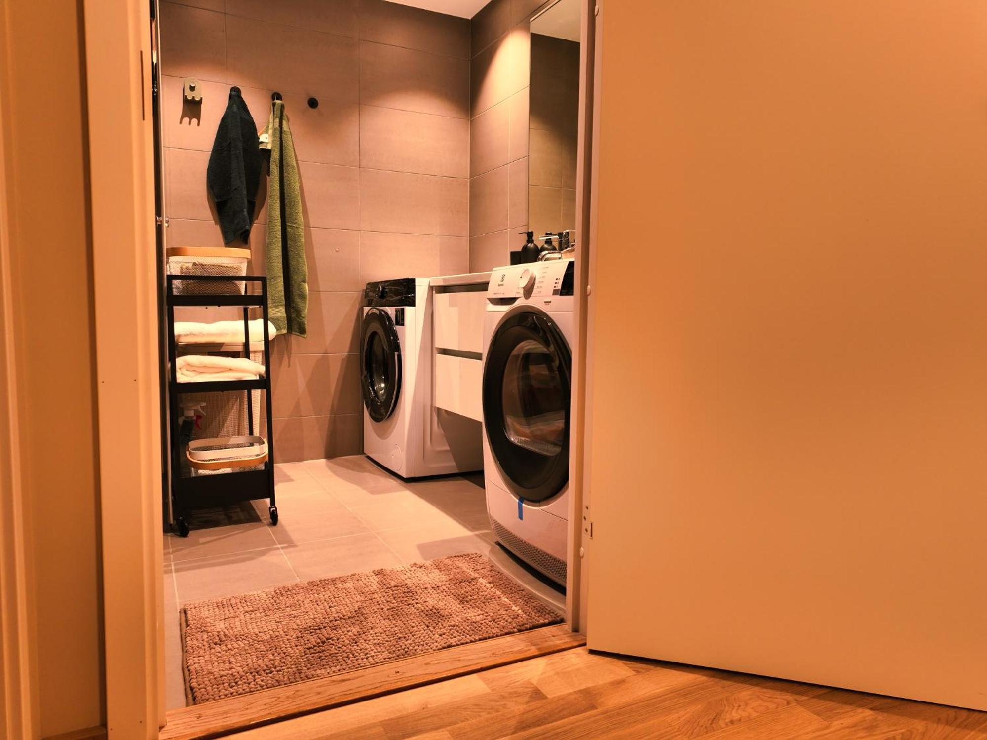 Apartment New Modern 2 With 2 Beds & Free Parking *