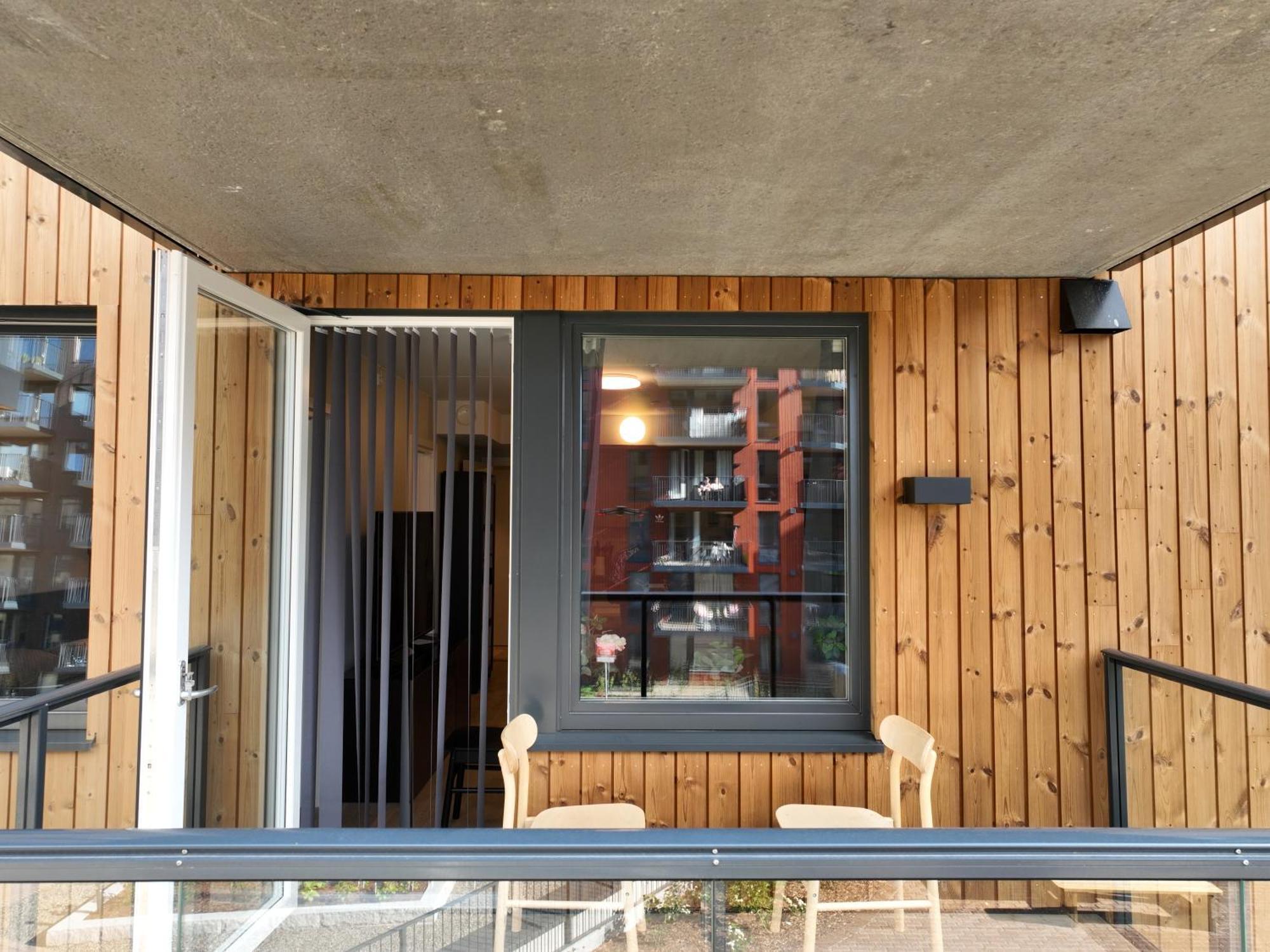 Apartment New Modern 2 With 2 Beds & Free Parking *