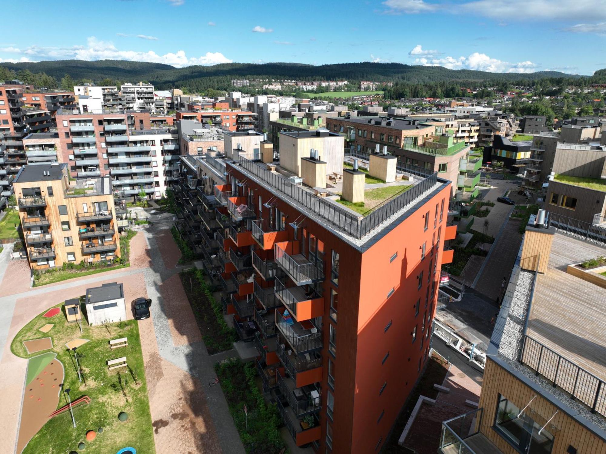 New Modern 2 With 2 Beds & Free Parking Apartment