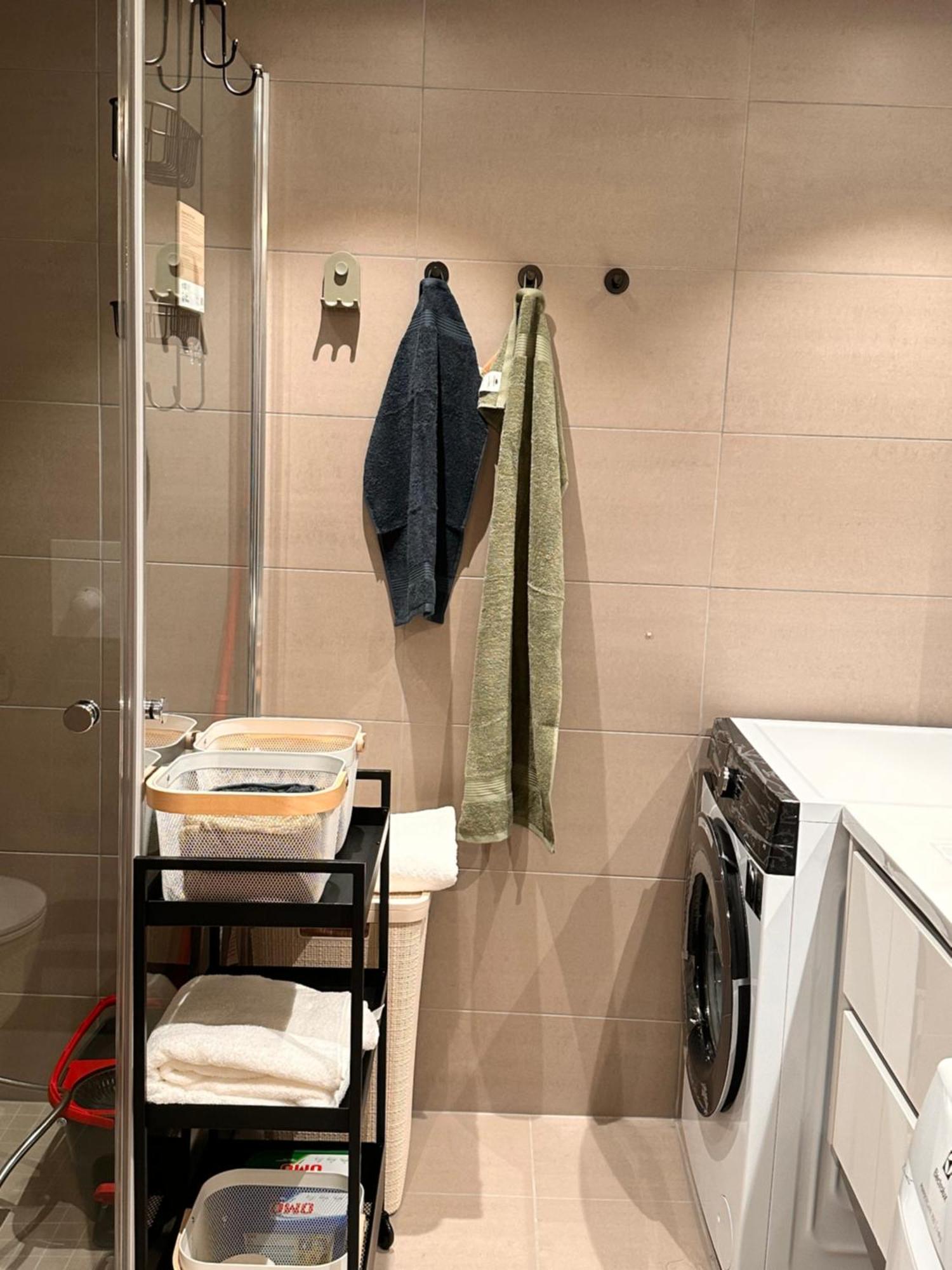 New Modern 2 With 2 Beds & Free Parking *