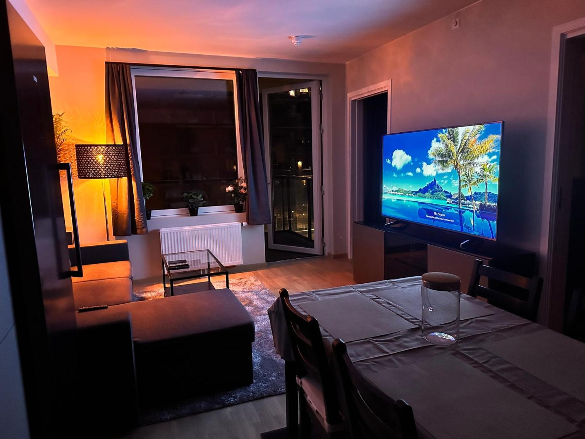 Apartment New Modern 2 With 2 Beds & Free Parking *