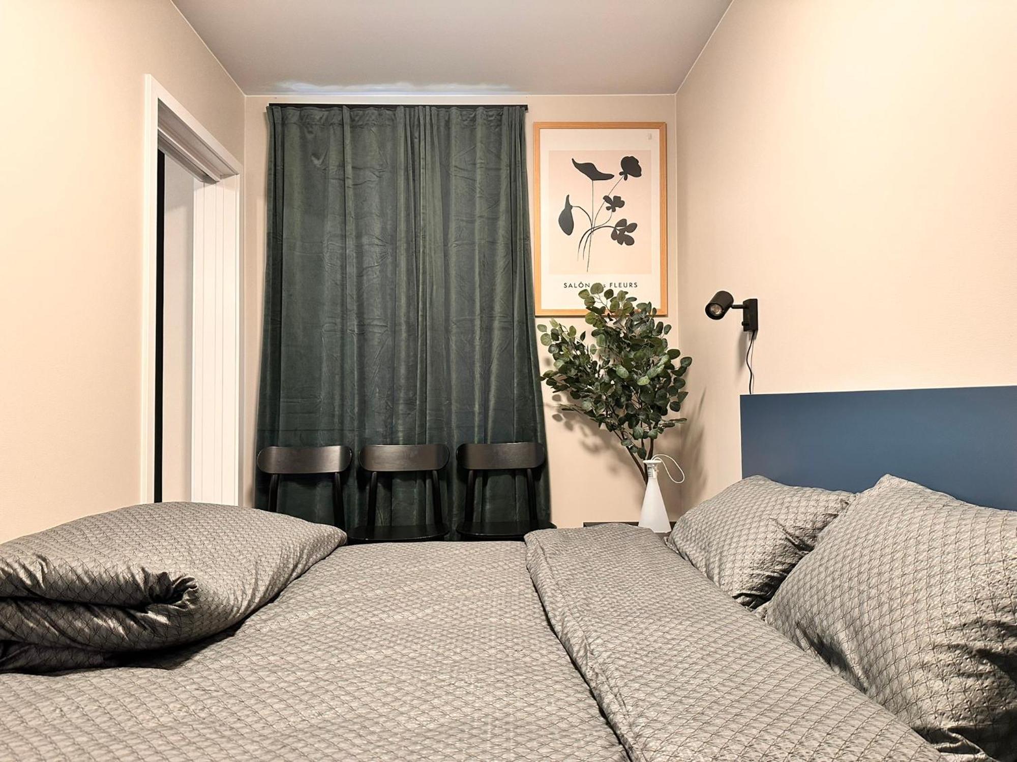 New Modern 2 With 2 Beds & Free Parking *