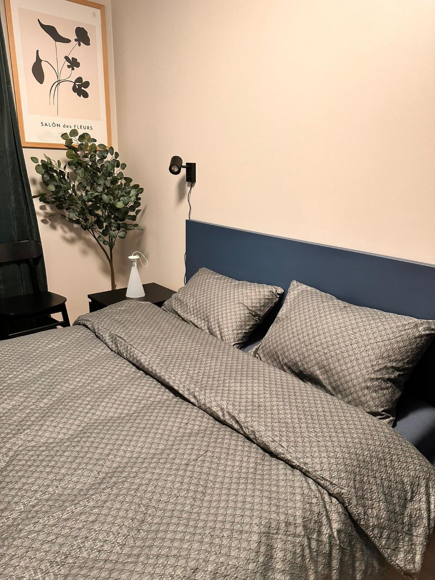 New Modern 2 With 2 Beds & Free Parking Apartment