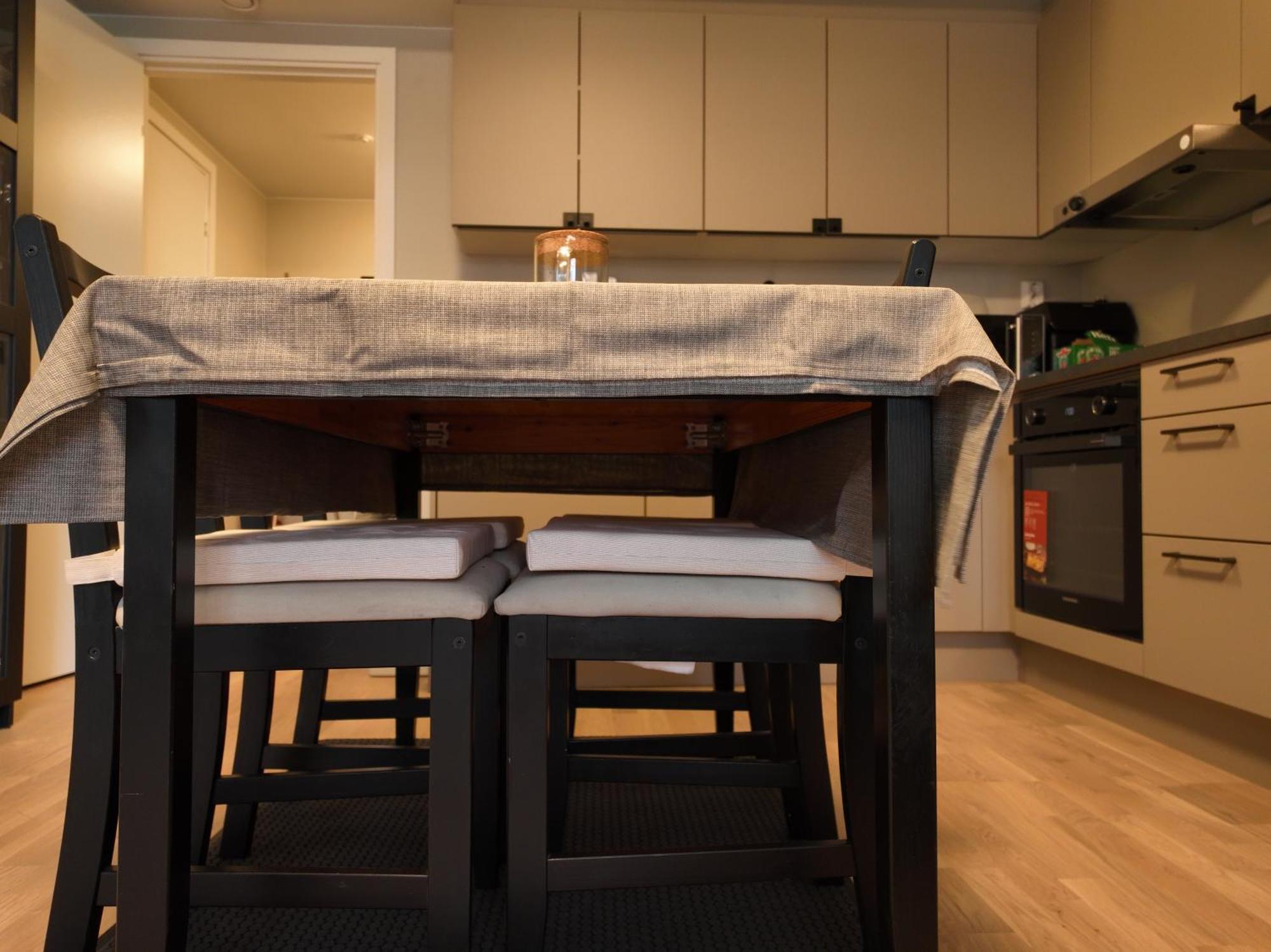 New Modern 2 With 2 Beds & Free Parking Lejlighed